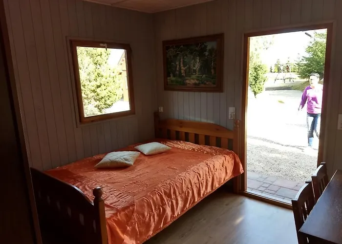 Zacisze I Prázdninový dům