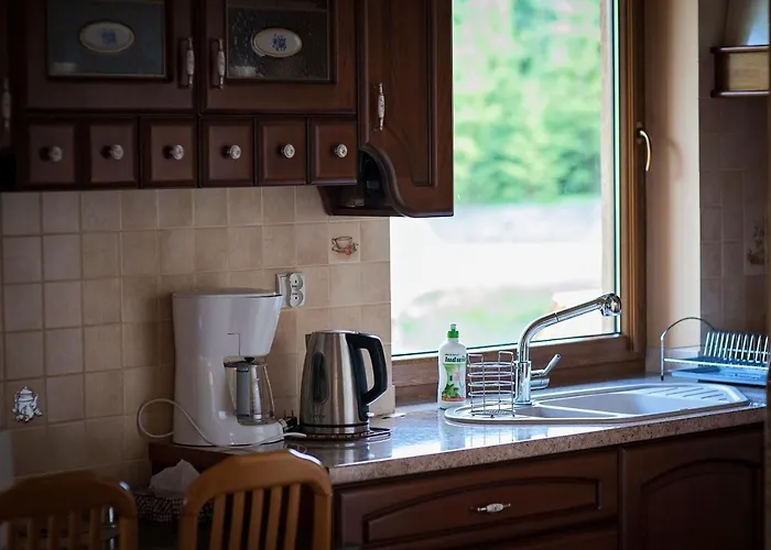 Zacisze I Prázdninový dům *